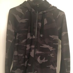 Athleta Triumph Jacket. Camo. Size S